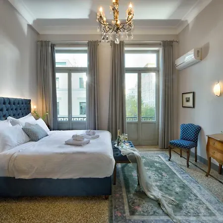 Athenian Vintage Apartment *